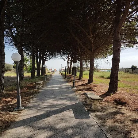 Aldeamento Turístico Villaggio Accademia *